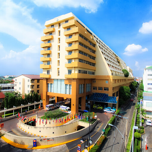 泰國威它尼醫(yī)院(Vejthani Hospital )(圖2) 泰國威它尼醫(yī)院(Vejthani Hospital )(圖1)